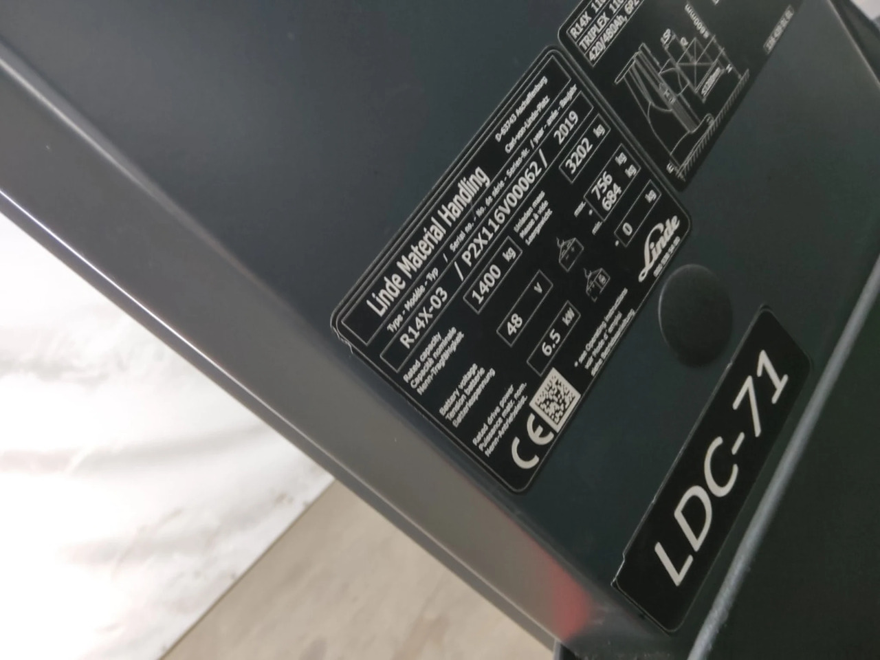 Linde R14X-03 - Empilhador retráctil: foto 5 Linde R14X-03 - Empilhador retráctil: foto 5