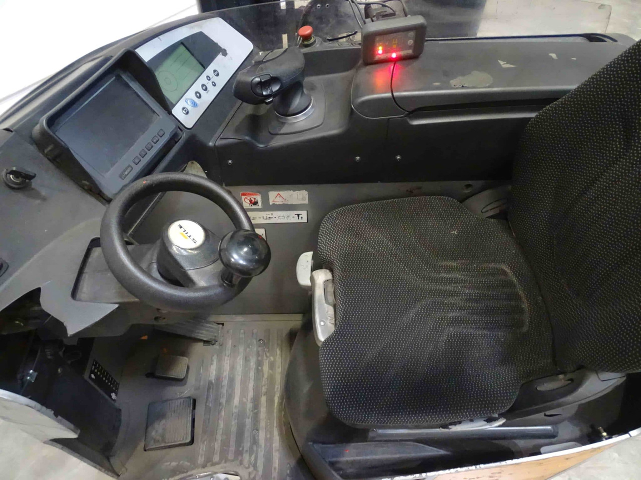 STILL FM-X14 - Empilhador retráctil: foto 4 STILL FM-X14 - Empilhador retráctil: foto 4