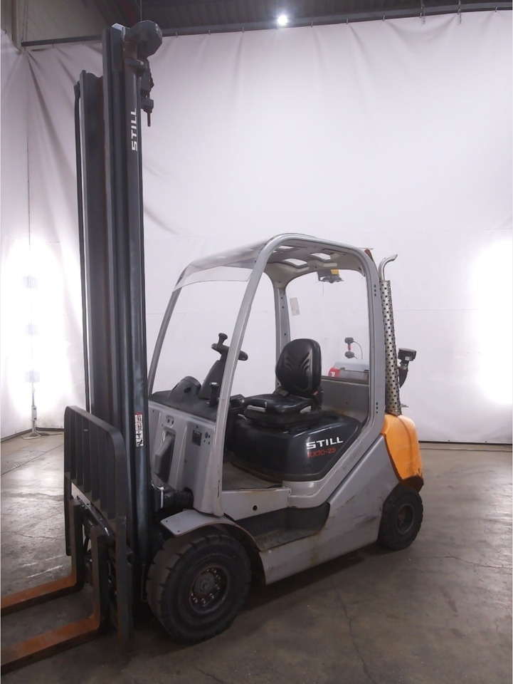 STILL RX70-25T - Empilhadeira a gás: foto 1 STILL RX70-25T - Empilhadeira a gás: foto 1