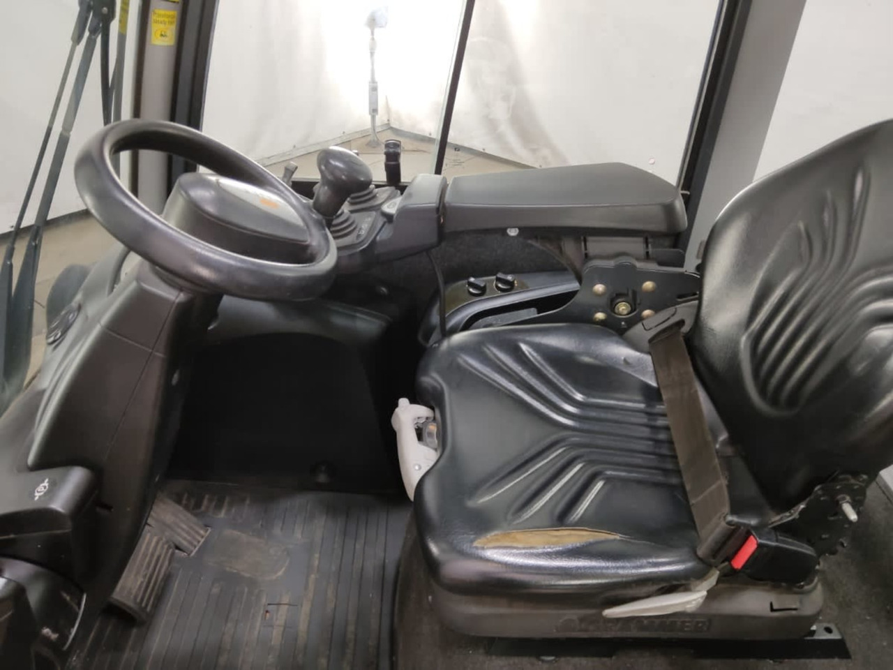 STILL RX70-50T - Empilhadeira a gás: foto 3 STILL RX70-50T - Empilhadeira a gás: foto 3