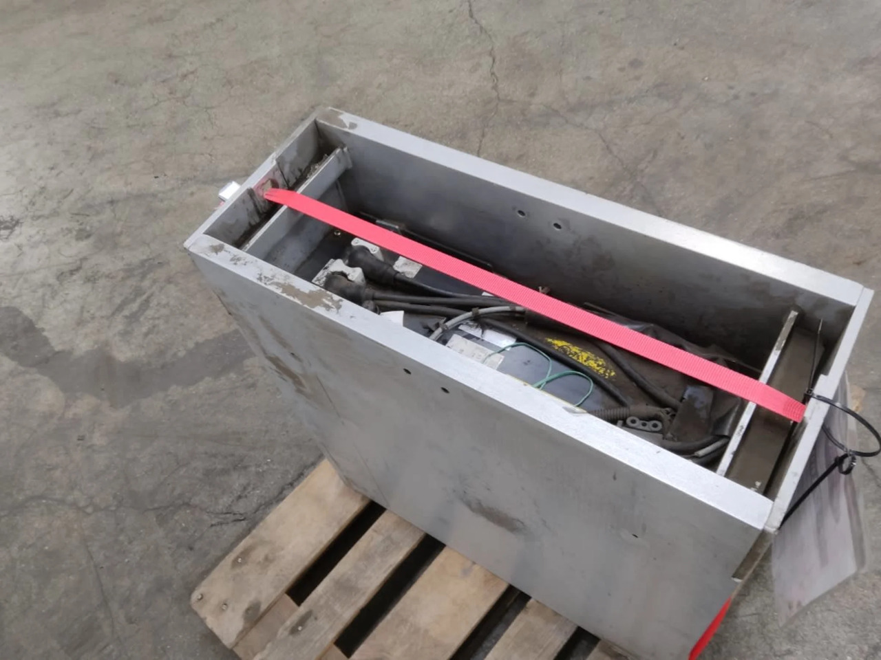 Saft 24V 205Ah/LiIon - Bateria automotiva de Equipamento de movimentação: foto 3 Saft 24V 205Ah/LiIon - Bateria automotiva de Equipamento de movimentação: foto 3