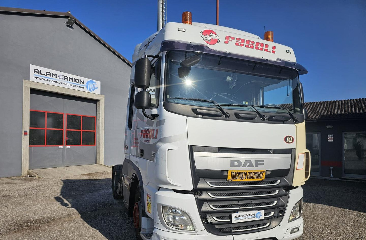 DAF XF-460 EURO 6 impianto idraulico - Tractor: foto 1 DAF XF-460 EURO 6 impianto idraulico - Tractor: foto 1