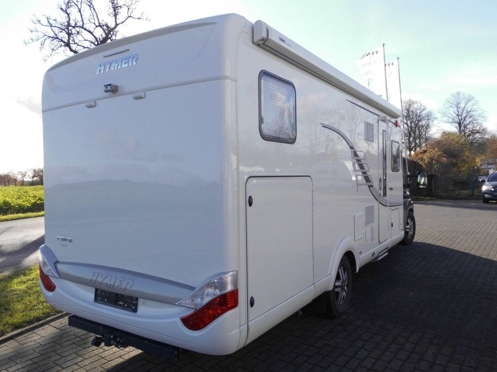 HYMER / ERIBA / HYMERCAR Tramp SL 704 Hubstützen, Solar, AHK uvm++++ - Autocaravana perfilada: foto 4 HYMER / ERIBA / HYMERCAR Tramp SL 704 Hubstützen, Solar, AHK uvm++++ - Autocaravana perfilada: foto 4