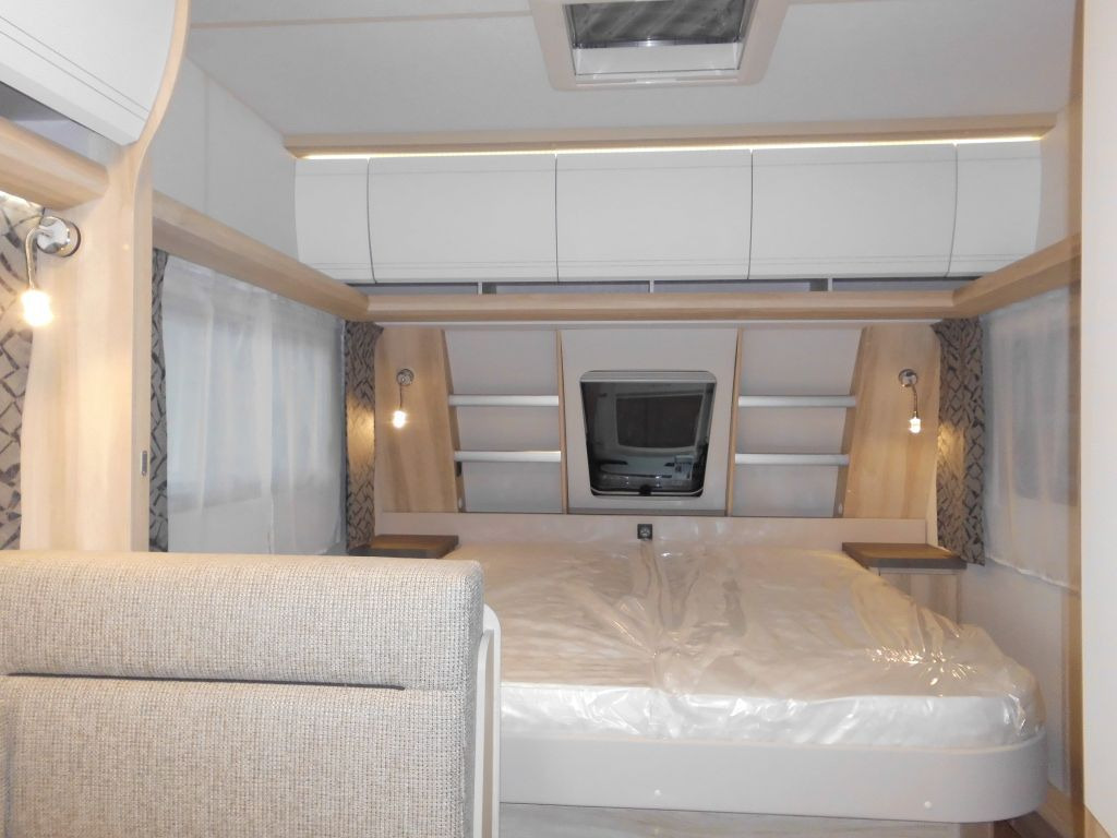 Hobby De Luxe 460 SFf 2025 AUTARK FBH 1500kg. +++ Hobby De Luxe 460 SFf mit Extras, Lagerabverkauf - Caravana: foto 1 Hobby De Luxe 460 SFf 2025 AUTARK FBH 1500kg. +++ Hobby De Luxe 460 SFf mit Extras, Lagerabverkauf - Caravana: foto 1