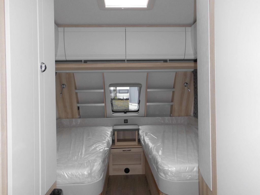 Caravana nuevo Hobby De Luxe 515 UHL 2025 2000kg. AUTARK AMBIENTE Hobby De Luxe 515 UHL mit Extras, Lagerabverkauf!: foto 17