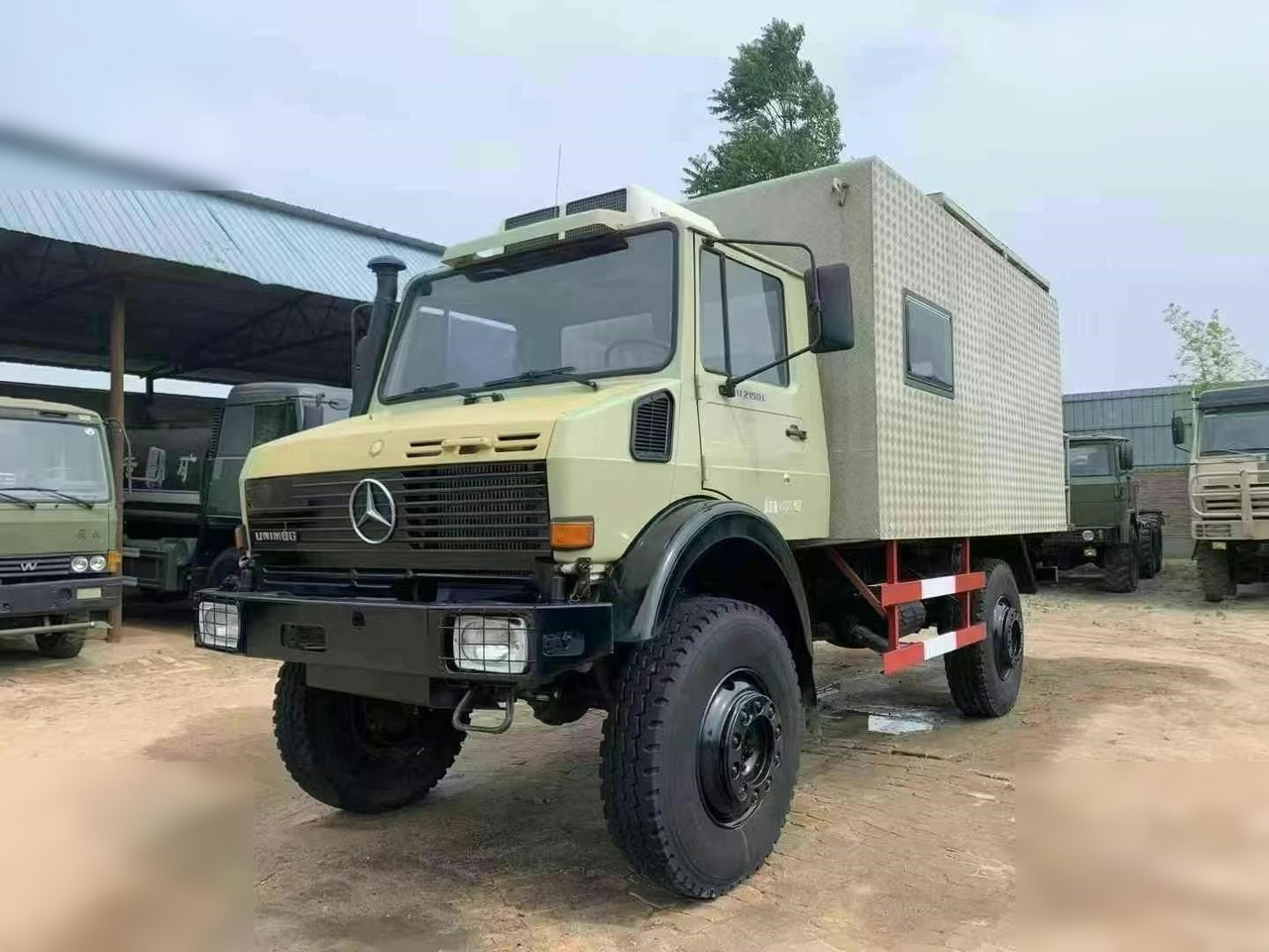 1995 MERCEDES-BENZ UNIMOG 2150 - Caminhão chassi: foto 1 1995 MERCEDES-BENZ UNIMOG 2150 - Caminhão chassi: foto 1