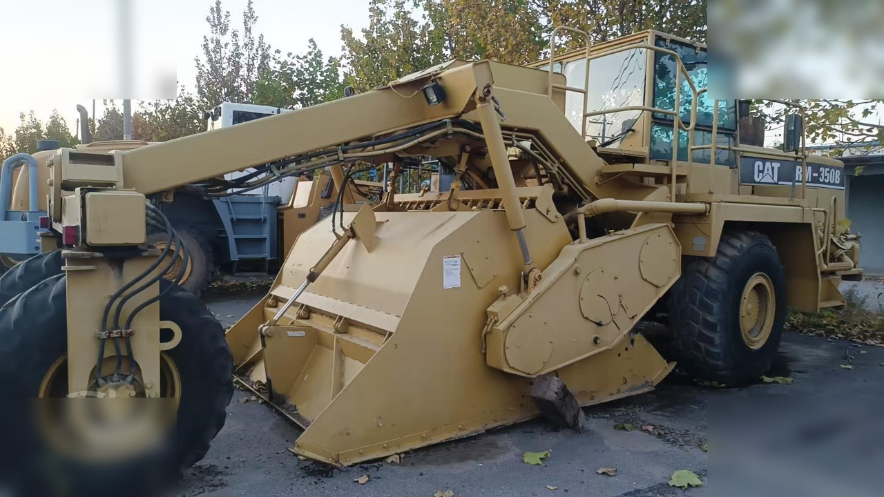 1998 CATERPILLAR RM-350B - Estabilizador de solos: foto 2 1998 CATERPILLAR RM-350B - Estabilizador de solos: foto 2