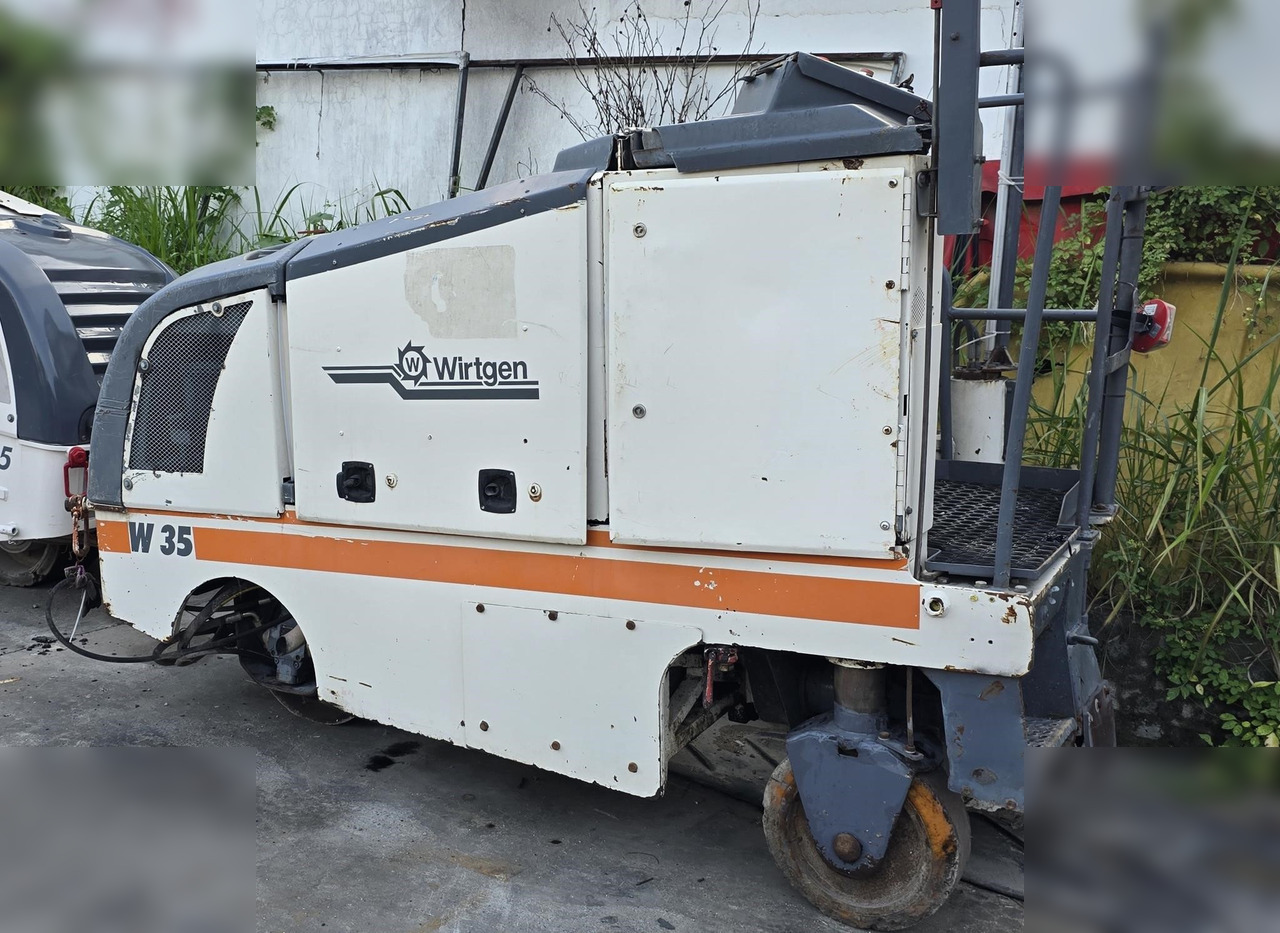 2005 WIRTGEN W35DC - Aplainadora (Fresadora): foto 1 2005 WIRTGEN W35DC - Aplainadora (Fresadora): foto 1