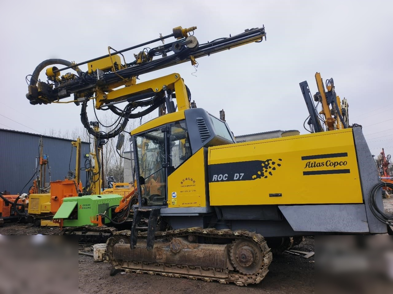 2011 ATLAS COPCO ROC D7 - Máquina de perfuração: foto 1 2011 ATLAS COPCO ROC D7 - Máquina de perfuração: foto 1