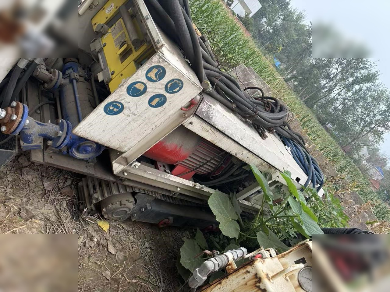 2012 DH MINING DHDL5 - Máquina de perfuração direcional: foto 1 2012 DH MINING DHDL5 - Máquina de perfuração direcional: foto 1