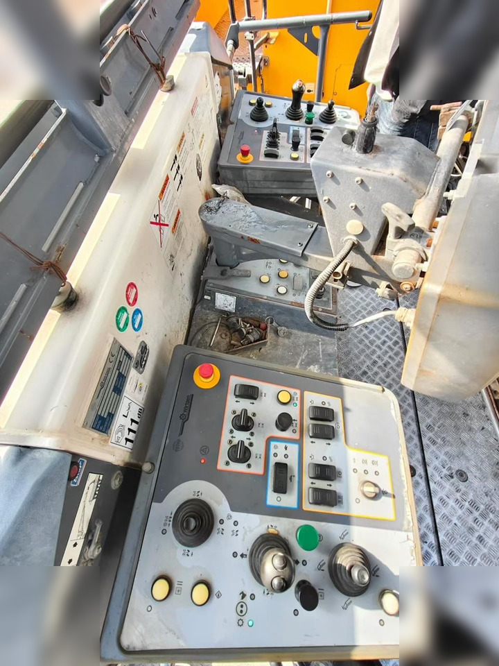 2012 WIRTGEN W210 - Aplainadora (Fresadora): foto 4 2012 WIRTGEN W210 - Aplainadora (Fresadora): foto 4