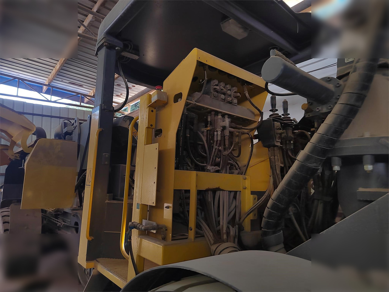 2013 ATLAS COPCO BOLTEC MD - Máquina de perfuração: foto 1 2013 ATLAS COPCO BOLTEC MD - Máquina de perfuração: foto 1
