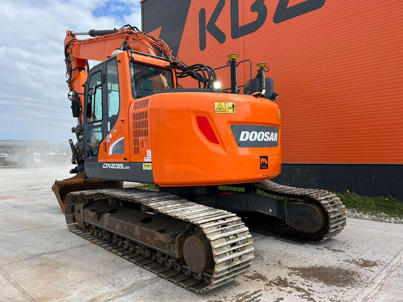Escavadora de rastos Doosan DX 235 LCR-5 3 D / ROTOTILT / CENTRAL LUBRICATION / AC: foto 8