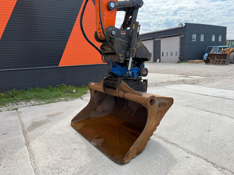 Escavadora de rastos Doosan DX 235 LCR-5 3 D / ROTOTILT / CENTRAL LUBRICATION / AC: foto 10