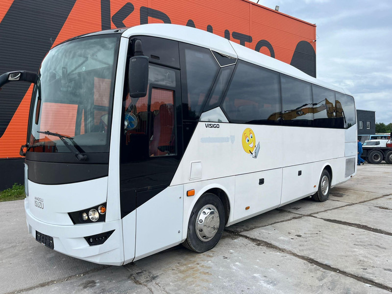Isuzu Visigo 4x2 EURO 6 / 41 SEATS / AC - Autocarro: foto 3 Isuzu Visigo 4x2 EURO 6 / 41 SEATS / AC - Autocarro: foto 3