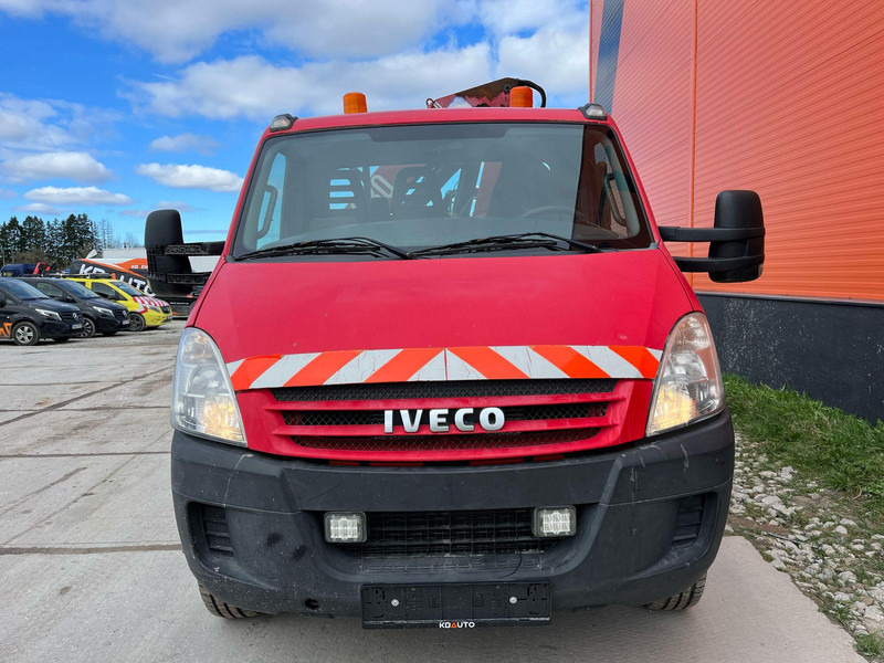 Iveco Daily 65C18 4x2 HMF 683 K2 / PLATFORM L=4256 mm - Furgão caixa aberta: foto 3 Iveco Daily 65C18 4x2 HMF 683 K2 / PLATFORM L=4256 mm - Furgão caixa aberta: foto 3