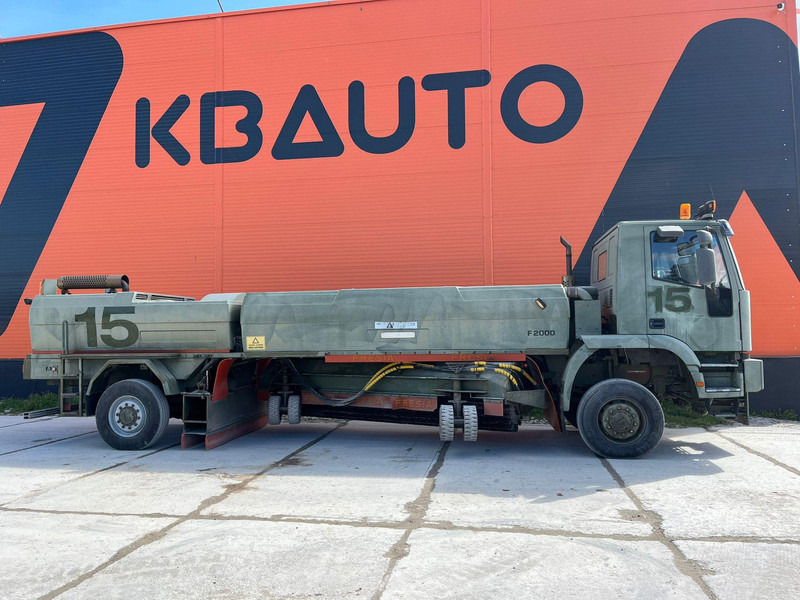 Varredora urbana Iveco Fresia F 2000 4x4 SNOW PLOW / BROOM / BLOWER: foto 5
