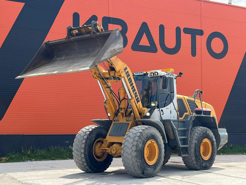 Liebherr L 550 4X4 AC / CENTRL LUBRICATION / SCALES - Carregadeira de rodas: foto 1 Liebherr L 550 4X4 AC / CENTRL LUBRICATION / SCALES - Carregadeira de rodas: foto 1