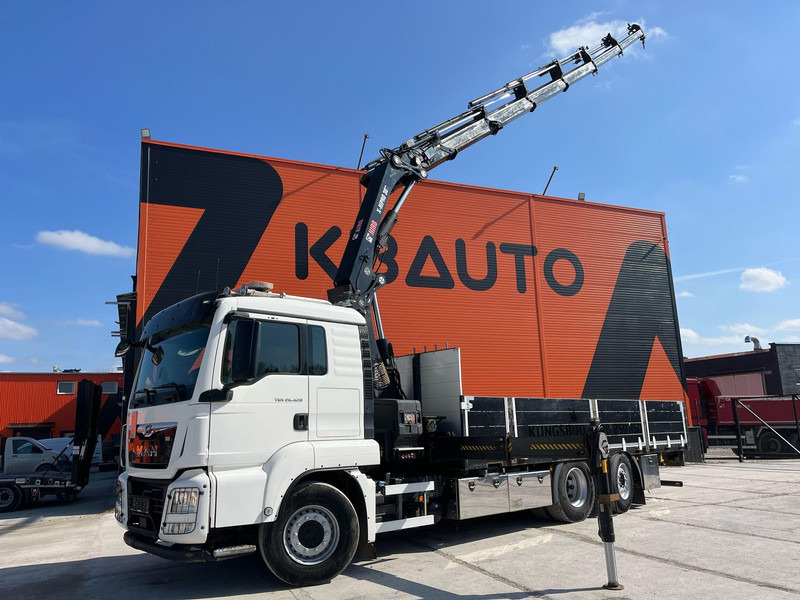 MAN TGS 26.420 6x2*4 HIAB 302E-6 / PLATFORM L=6532 mm - Camião de caixa aberta/ Plataforma, Caminhão grua: foto 1 MAN TGS 26.420 6x2*4 HIAB 302E-6 / PLATFORM L=6532 mm - Camião de caixa aberta/ Plataforma, Caminhão grua: foto 1