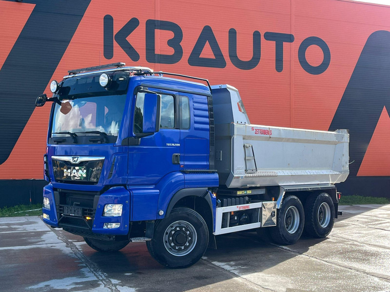 MAN TGS 26.500 6x6 HYDRODRIVE / BOX L=4545 mm - Caminhão basculante: foto 1 MAN TGS 26.500 6x6 HYDRODRIVE / BOX L=4545 mm - Caminhão basculante: foto 1