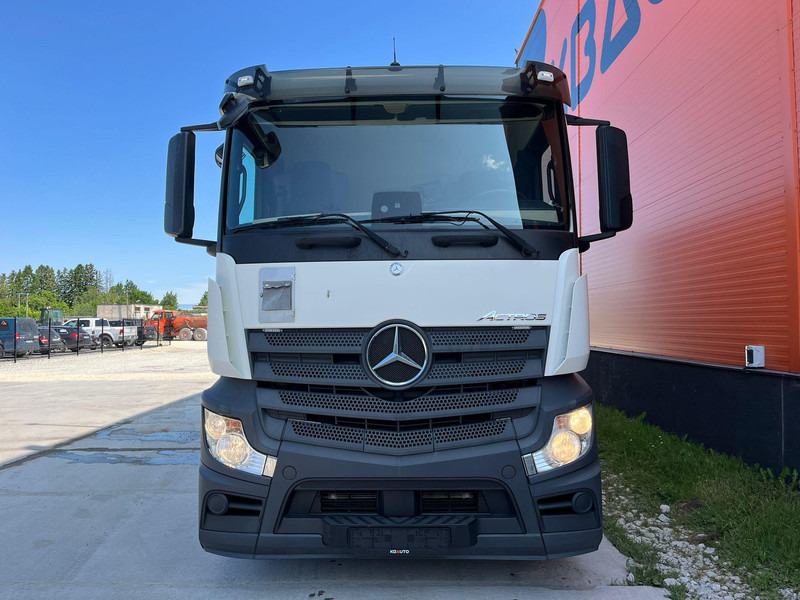 Mercedes-Benz Actros 2545 6x2 BOX L=7526 mm - Caminhão furgão: foto 2 Mercedes-Benz Actros 2545 6x2 BOX L=7526 mm - Caminhão furgão: foto 2