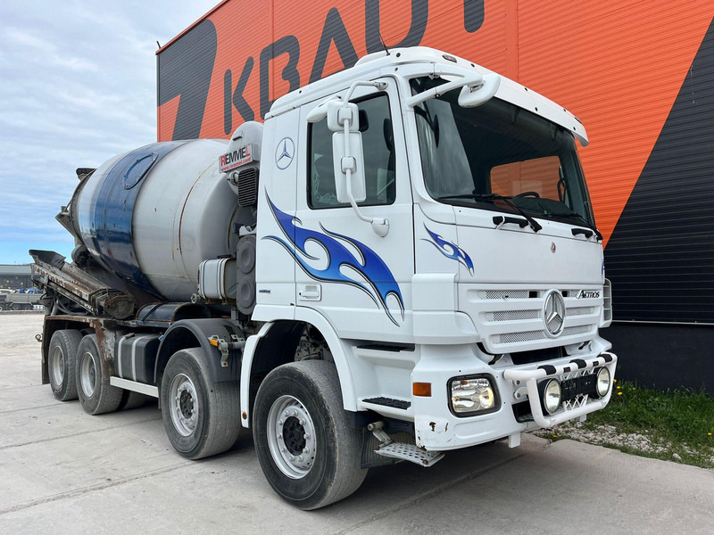Mercedes-Benz Actros 3241 8x4 MSM 9M 10m3 / FULL STEEL / HUB REDUCTION / CHUTE - Caminhão betoneira: foto 4 Mercedes-Benz Actros 3241 8x4 MSM 9M 10m3 / FULL STEEL / HUB REDUCTION / CHUTE - Caminhão betoneira: foto 4