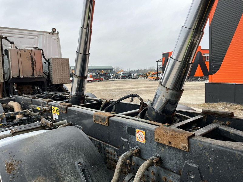 Caminhão basculante Mercedes-Benz Arocs 4151 8x4 BORDMATIC / FULL STEEL / DRUM BRAKES / BOX L=6140 mm: foto 12