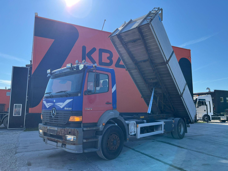 Mercedes-Benz Atego 1828 4x2 FULL STEEL / BOX L=6481 mm - Caminhão basculante: foto 2 Mercedes-Benz Atego 1828 4x2 FULL STEEL / BOX L=6481 mm - Caminhão basculante: foto 2