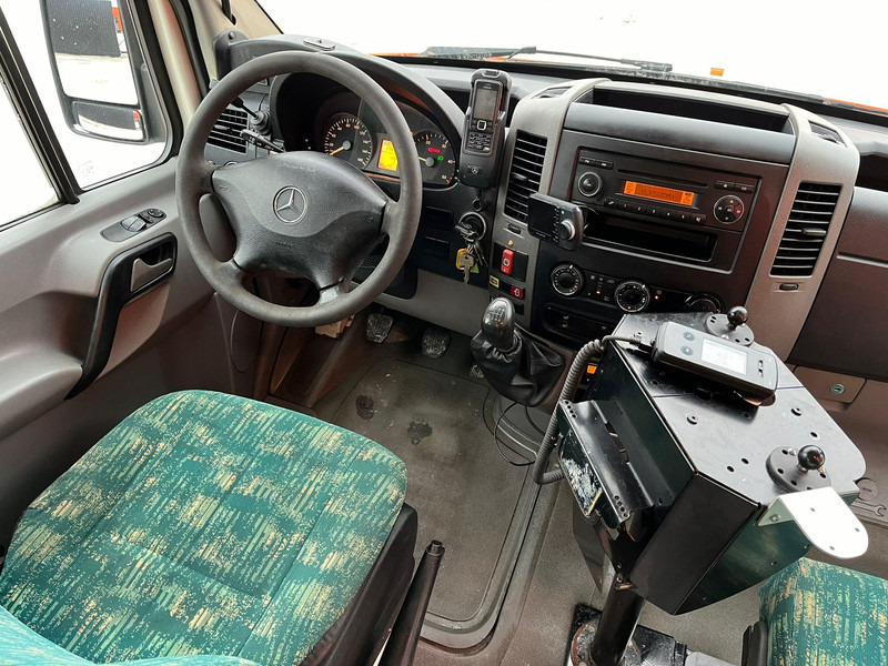 Fotografia de interior 1: Micro-ônibus, Furgão de passageiros Mercedes-Benz Sprinter 515 CDI 20 + 1 SEATS / AC