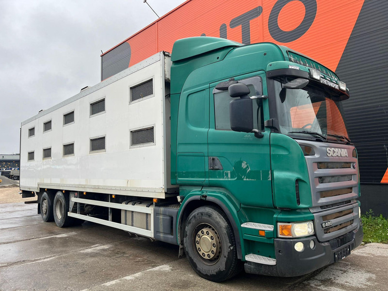Scania G 480 6x2*4 BOX L=9212 mm / COOLANT LEAKAGE ON 3 RD CYLINDER - Caminhão transporte de gado: foto 4 Scania G 480 6x2*4 BOX L=9212 mm / COOLANT LEAKAGE ON 3 RD CYLINDER - Caminhão transporte de gado: foto 4