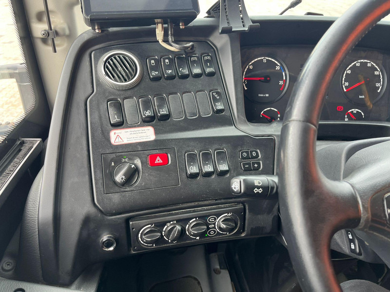 Locação de Scania K 320 Citywide 4x2 44 SEATS / AC / AUXILIARY HEATING Scania K 320 Citywide 4x2 44 SEATS / AC / AUXILIARY HEATING: foto 14