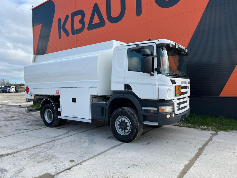 Scania P 360 4x4 TANK 12000 l / ADR - Caminhão tanque: foto 3 Scania P 360 4x4 TANK 12000 l / ADR - Caminhão tanque: foto 3