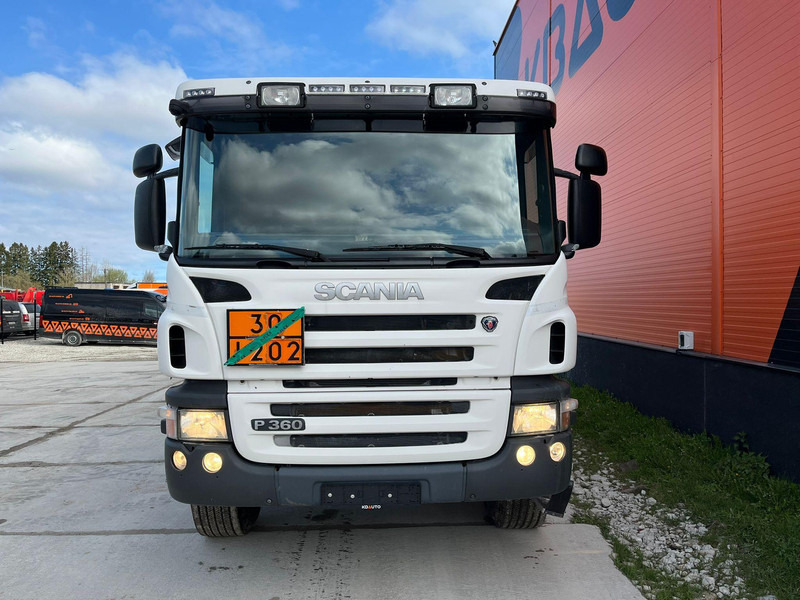 Scania P 360 4x4 TANK 12000 l / ADR - Caminhão tanque: foto 2 Scania P 360 4x4 TANK 12000 l / ADR - Caminhão tanque: foto 2