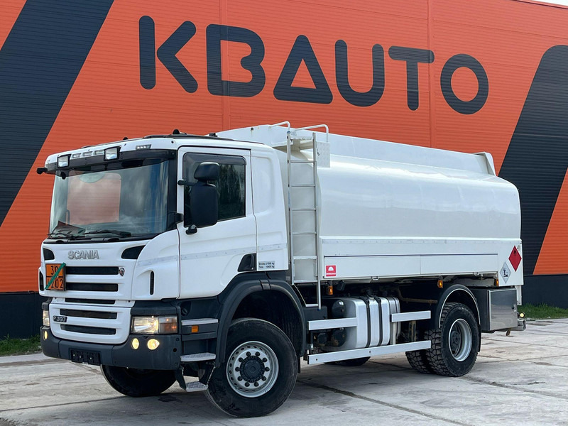 Scania P 360 4x4 TANK 12000 l / ADR - Caminhão tanque: foto 1 Scania P 360 4x4 TANK 12000 l / ADR - Caminhão tanque: foto 1