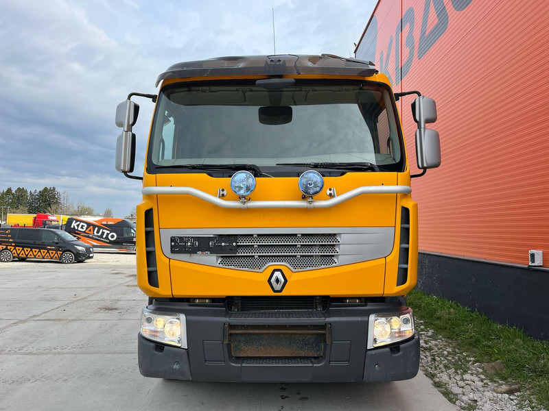 Renault Premium 450 6x4 HIAB 166E-5 - Tractor: foto 3 Renault Premium 450 6x4 HIAB 166E-5 - Tractor: foto 3