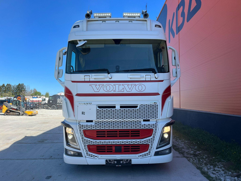 Volvo FH 16 750 6x2 RETARDER / HYDRAULICS / DOUBLE BOGIE / FULL AIR / ADR / GLOBE XL - Tractor: foto 3 Volvo FH 16 750 6x2 RETARDER / HYDRAULICS / DOUBLE BOGIE / FULL AIR / ADR / GLOBE XL - Tractor: foto 3