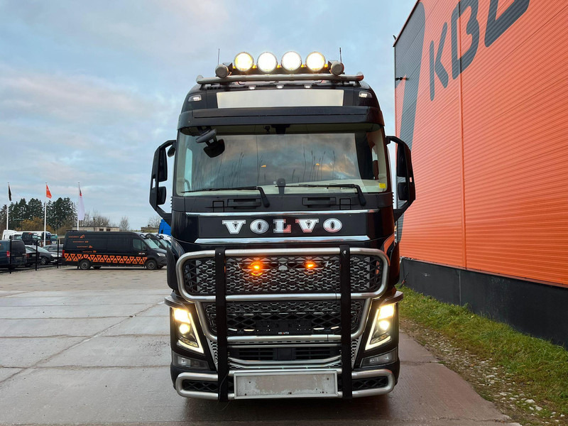 Volvo FH 16 750 6x4 GCW 80 ton / RETARDER / HYDRAULICS / TANDEM AXLE LIFT - Tractor: foto 3 Volvo FH 16 750 6x4 GCW 80 ton / RETARDER / HYDRAULICS / TANDEM AXLE LIFT - Tractor: foto 3