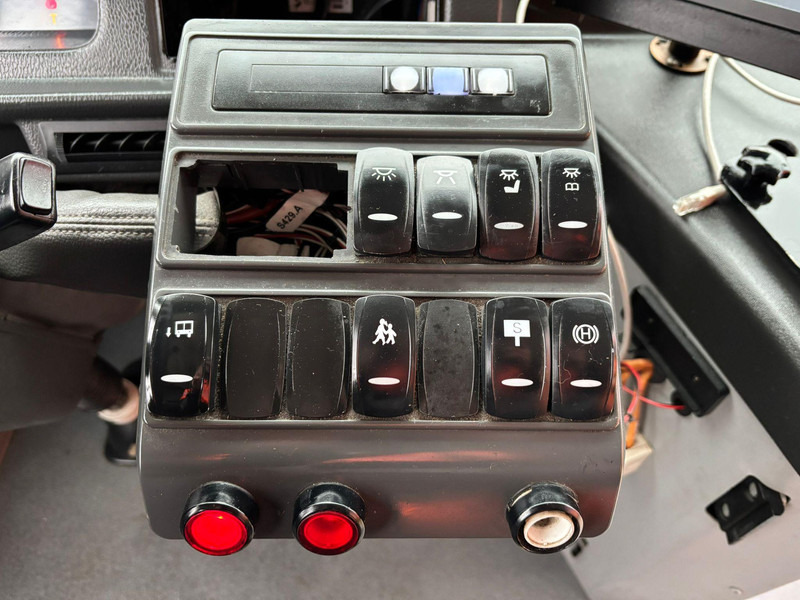 Locação de Volvo B7RLE 8900 4x2 48 SEATS / AC / AUXILIARY HEATER Volvo B7RLE 8900 4x2 48 SEATS / AC / AUXILIARY HEATER: foto 12 Locação de Volvo B7RLE 8900 4x2 48 SEATS / AC / AUXILIARY HEATER Volvo B7RLE 8900 4x2 48 SEATS / AC / AUXILIARY HEATER: foto 12