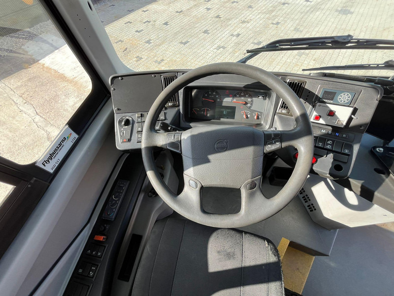 Ônibus suburbano Volvo B8R 8900 LE 44 SEATS + 49 STANDING / AC / AUXILIARY HEATER: foto 10 Ônibus suburbano Volvo B8R 8900 LE 44 SEATS + 49 STANDING / AC / AUXILIARY HEATER: foto 10