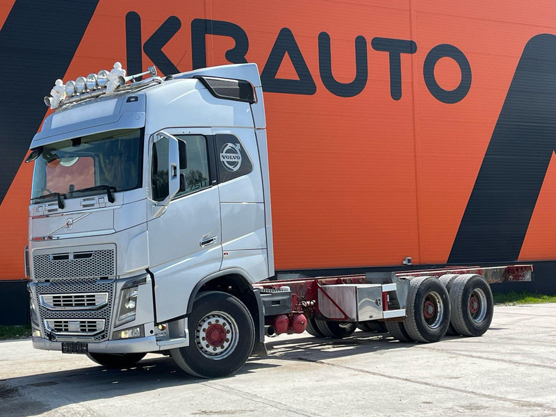 Volvo FH 16 750 6x4 9 TON FRONT AXLE / RETARDER / PTO / CHASSIS L=7856 mm - Caminhão chassi: foto 1 Volvo FH 16 750 6x4 9 TON FRONT AXLE / RETARDER / PTO / CHASSIS L=7856 mm - Caminhão chassi: foto 1