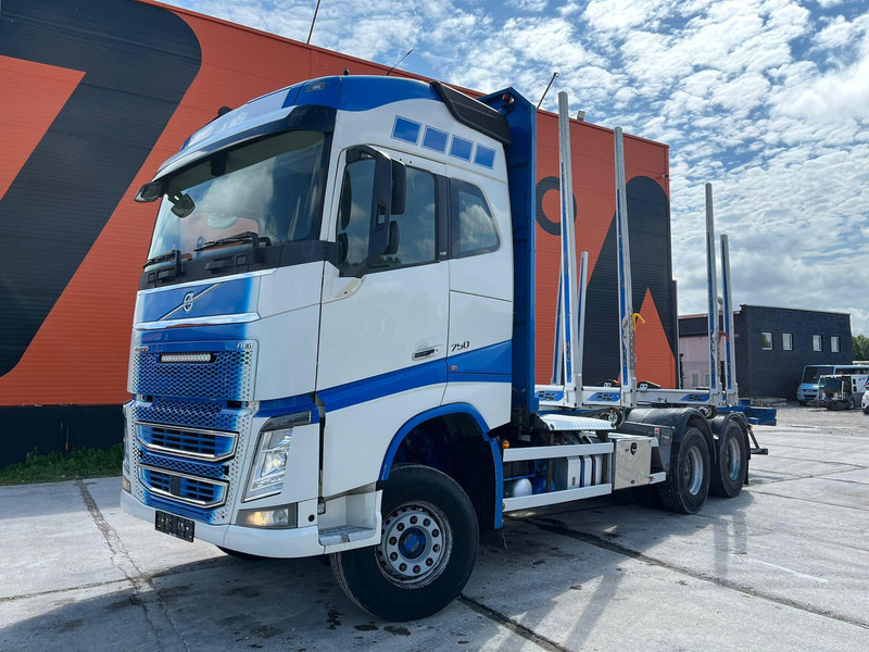 Volvo FH 16 750 6x4 HYDRAULICS - Caminhão florestal, Caminhão grua: foto 1 Volvo FH 16 750 6x4 HYDRAULICS - Caminhão florestal, Caminhão grua: foto 1