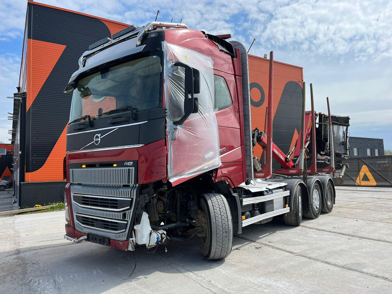 Volvo FH 16 750 8x4/4 DAMAGED ! - Caminhão florestal, Caminhão grua: foto 2 Volvo FH 16 750 8x4/4 DAMAGED ! - Caminhão florestal, Caminhão grua: foto 2