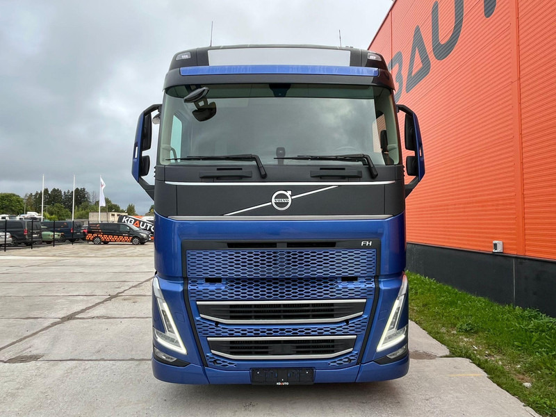 Volvo FH 500 8x4*4 GLOBE XL / RETARDER / CHASSIS L=7589 mm - Caminhão chassi: foto 2 Volvo FH 500 8x4*4 GLOBE XL / RETARDER / CHASSIS L=7589 mm - Caminhão chassi: foto 2