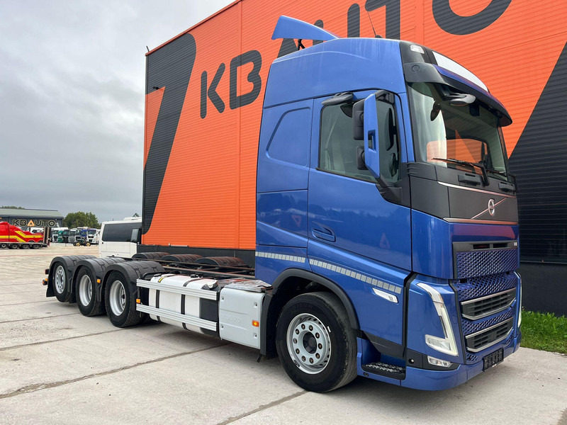 Volvo FH 500 8x4*4 GLOBE XL / RETARDER / CHASSIS L=7589 mm - Caminhão chassi: foto 3 Volvo FH 500 8x4*4 GLOBE XL / RETARDER / CHASSIS L=7589 mm - Caminhão chassi: foto 3