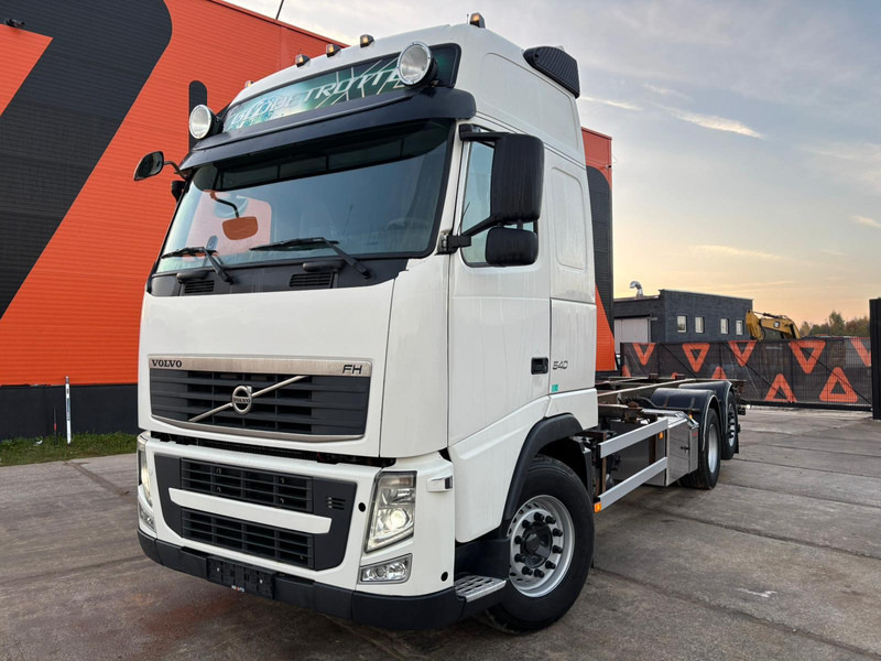 Volvo FH 540 6x2 LOW CHECKED MILEAGE ! / RETARDER / CHASSIS L=6975 mm - Caminhão chassi: foto 2 Volvo FH 540 6x2 LOW CHECKED MILEAGE ! / RETARDER / CHASSIS L=6975 mm - Caminhão chassi: foto 2