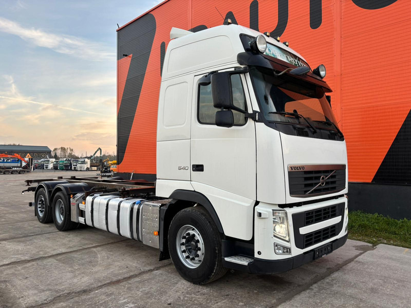 Volvo FH 540 6x2 LOW CHECKED MILEAGE ! / RETARDER / CHASSIS L=6975 mm - Caminhão chassi: foto 4 Volvo FH 540 6x2 LOW CHECKED MILEAGE ! / RETARDER / CHASSIS L=6975 mm - Caminhão chassi: foto 4