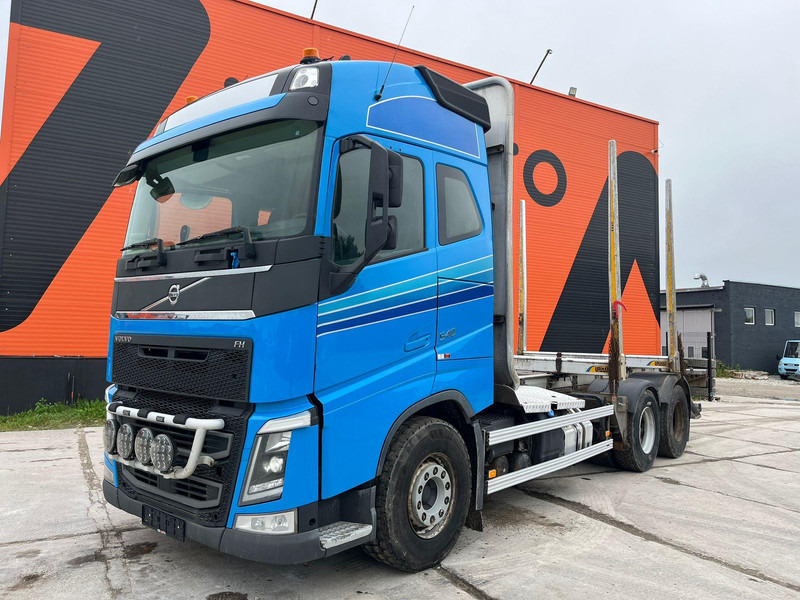 Volvo FH 540 6x4 HYDRAULICS - Caminhão florestal, Caminhão grua: foto 2 Volvo FH 540 6x4 HYDRAULICS - Caminhão florestal, Caminhão grua: foto 2