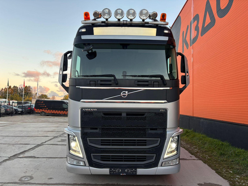 Volvo FH 540 8x4*4 PALFINGER PK 33002 EH / PLATFORM L=7049 mm - Camião de caixa aberta/ Plataforma, Caminhão grua: foto 3 Volvo FH 540 8x4*4 PALFINGER PK 33002 EH / PLATFORM L=7049 mm - Camião de caixa aberta/ Plataforma, Caminhão grua: foto 3