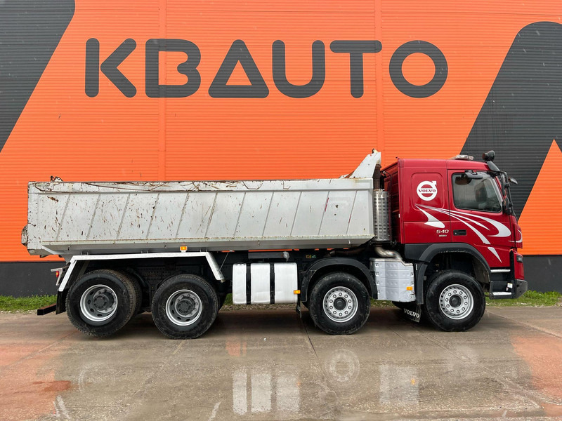 Volvo FMX 540 8x4 RETARDER / TANDEM AXLE LIFT / BIG AXLES / BOX L=5703 mm - Caminhão basculante: foto 5 Volvo FMX 540 8x4 RETARDER / TANDEM AXLE LIFT / BIG AXLES / BOX L=5703 mm - Caminhão basculante: foto 5