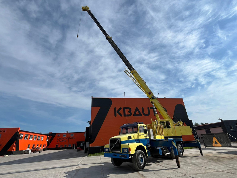 Volvo N 10 6x4 BJÖRNKRANAR C 1601 / 20 TON / BOOM 26,2 + JIB - Guindaste móvel: foto 1 Volvo N 10 6x4 BJÖRNKRANAR C 1601 / 20 TON / BOOM 26,2 + JIB - Guindaste móvel: foto 1